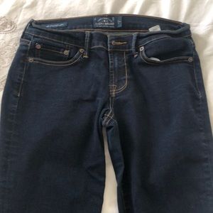 Lucky brand straight leg dark wash jeans